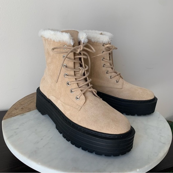 NWT Nasty Gal Faux Suede Faux Fur Trim Ankle Platform Boots 8 - Picture 15 of 15